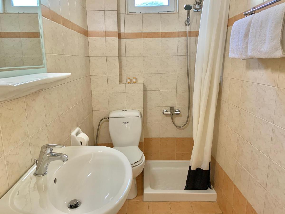 Hotel Flisvos Каламата Стая снимка