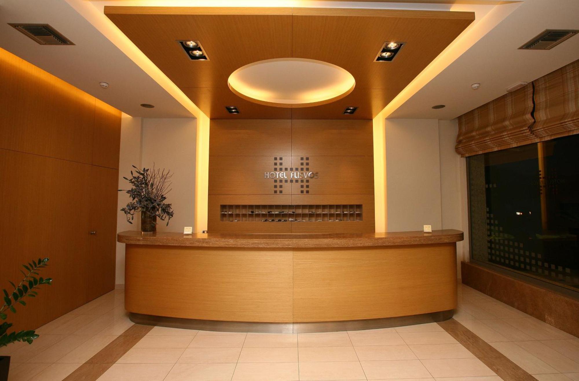Hotel Flisvos Каламата Екстериор снимка