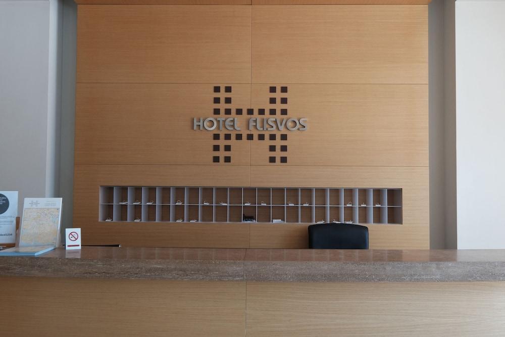 Hotel Flisvos Каламата Екстериор снимка